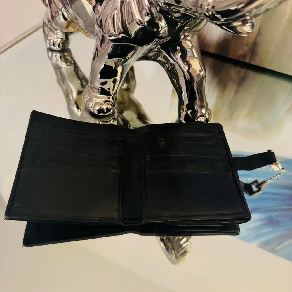 Gucci Piston Lock Black Wallet Vintage - Picture 9 of 10